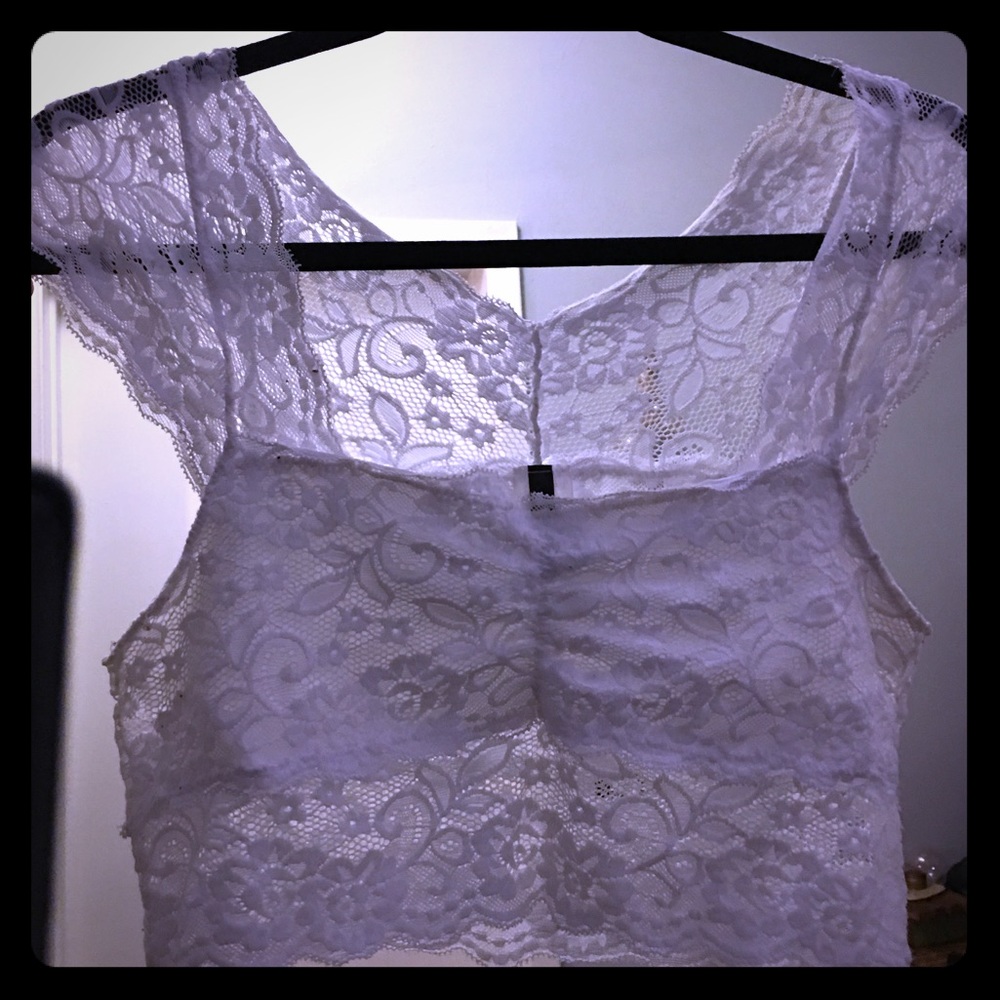 ❤️sold❤️White lace bralette
